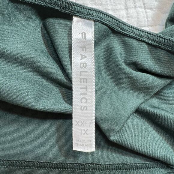 Fabletics Oasis‎ Twist Built In Bra Long Sleeve Top Forest Green Womens XXL 1X - Picture 6 of 12